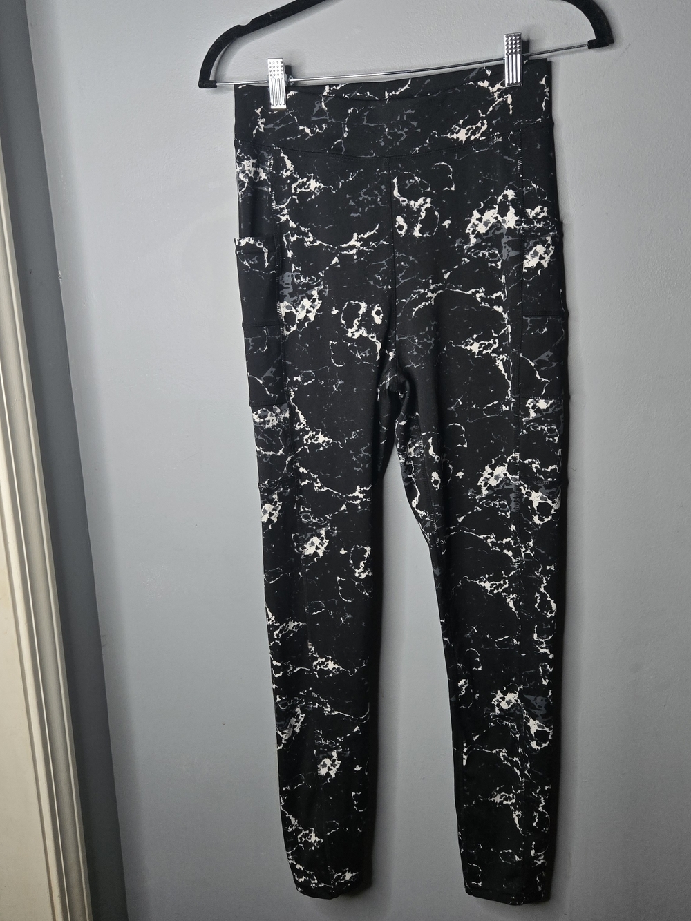 Pop Fit Black White Marble Print Pocket Leggings Medium High Rise Full Length